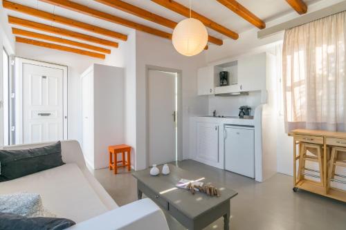 Giannoulis Apartments