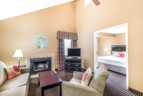 Imagen de la galería de Hawthorn Suites Dayton North, en Dayton