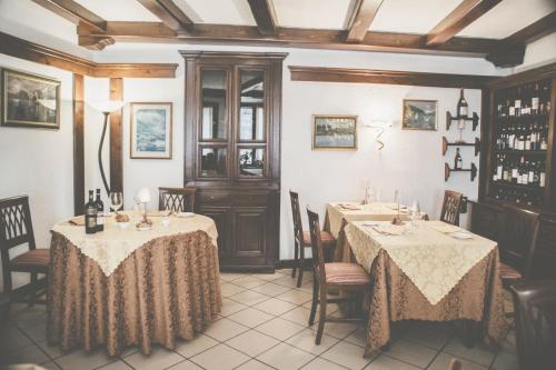 Ristorante Residence Giardini 레스토랑 또는 맛집