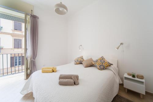 Napoli Centro Suite - Duomo Apartment photo 11