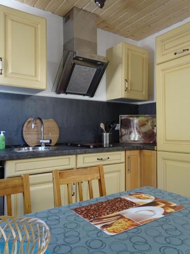 Η κουζίνα ή μικρή κουζίνα στο Sommerhaus