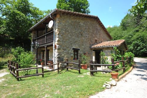 Afbeelding uit fotogalerij van Río Aliso in Llonín