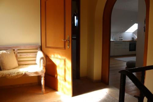 Una cama o camas en una habitación de Biohof Schmiedbauer