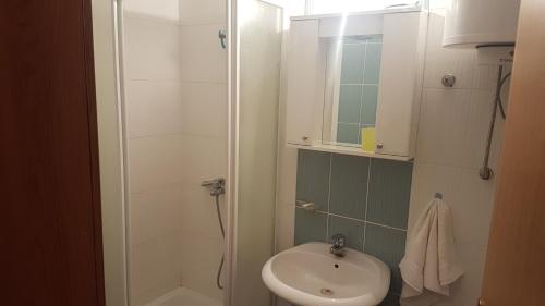 Ένα μπάνιο στο "PARADIZE" Apartmant