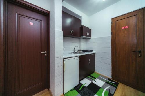 Imagen de la galería de Villa Jadran Apartments, en Bar