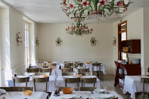 A restaurant or other place to eat at Hôtel Sainte Marie