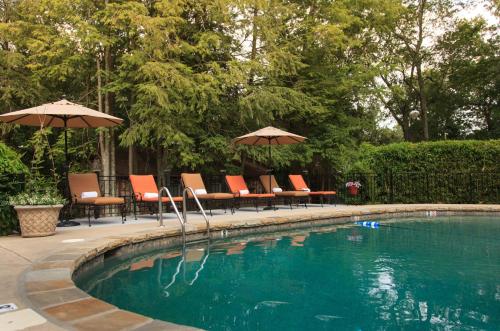 Chanticleer Inn Bed & Breakfast – Photos 3