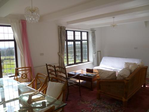 Posezení v ubytování Moaps Farm B&B support small business, welcome, check in from 5 pm