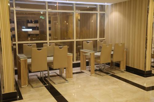 Koupelna v ubytování Burj Al Saif Hotel ـ فندق برج السيف