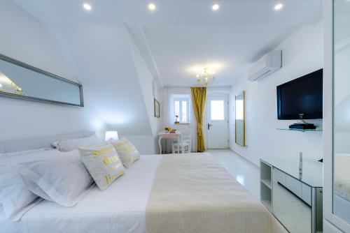 San Lorenzo Deluxe Room with Balcony