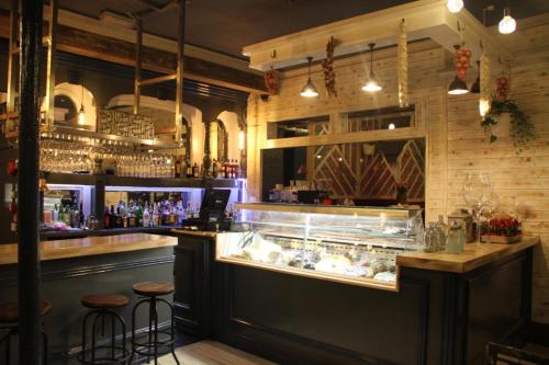 Gallery image of New Market Ale House in London