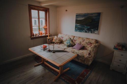 Gallery image of Turf House Cottage - Near Airport in Miðvágur