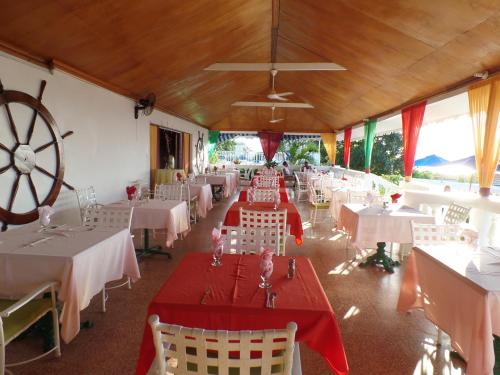 Montego Bay Club Beach Resortにあるレストランまたは飲食店