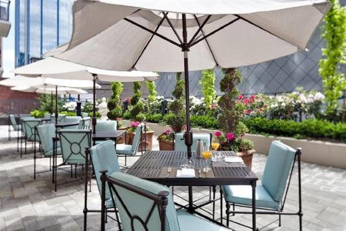 L'Hermitage Hotel Image