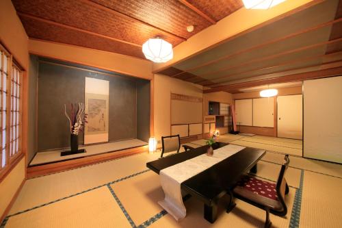 Wakamatsu HakoneYugawaraにあるシーティングエリア
