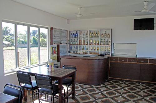 Gallery image of Tharu Mahal in Sauraha