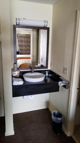 Greenfield Inn – Photos 5