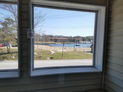 Clark's Beach Motel – Photos 2