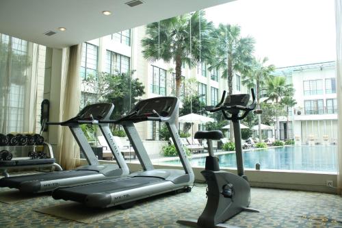 Fitness centrum a/nebo fitness zařízení v ubytování Aryaduta Medan