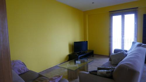 Μια τηλεόραση ή/και κέντρο ψυχαγωγίας στο Casa Candio