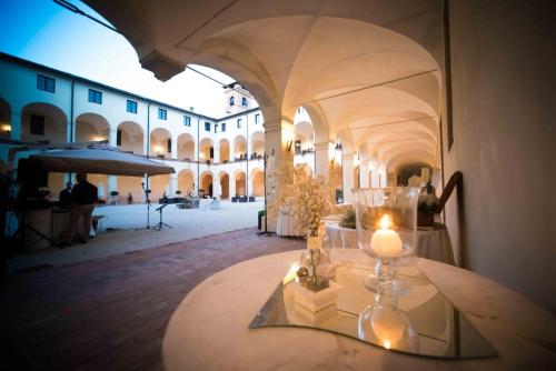 Reštaurácia alebo iné gastronomické zariadenie v ubytovaní Relais Fontevivo