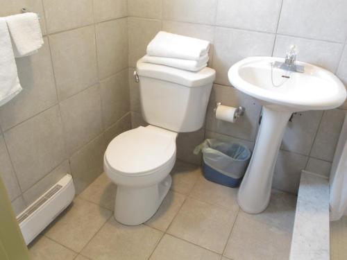Koupelna v ubytování iCheck Inn Motel
