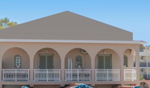 Kallas Apartments