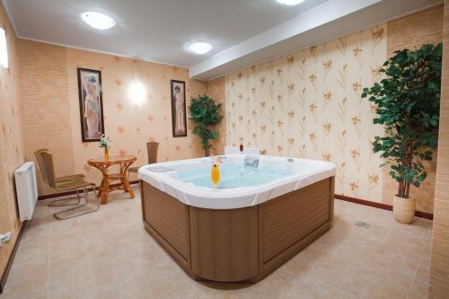 Foto dalla galleria di Hotel - Dworek Tryumf a Księżyno