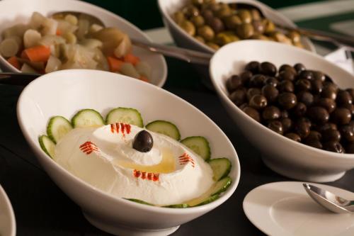 Φαγητό σε αυτό το ξενοδοχείο διαμερισμάτων ή κάπου εκεί κοντά