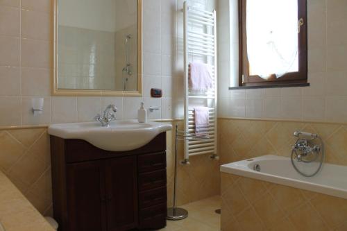 Ванна кімната в Casa Marilì