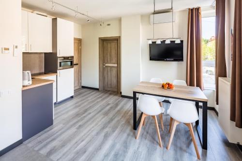 Dapur atau dapur kecil di Central Park Apartments