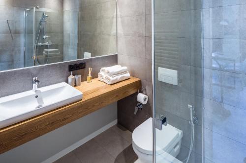 Bilik mandi di Central Park Apartments