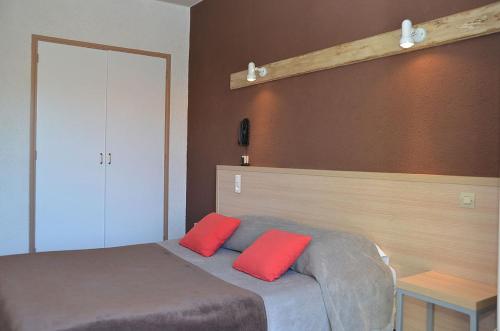 Gallery image of Hotel Le Terminus in Le Lavandou