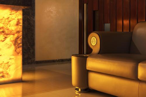 Гостиная зона в Ark Palace Hotel & SPA