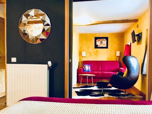 Ruang duduk di Chambre d'Hôtes La Grange des Ecrins