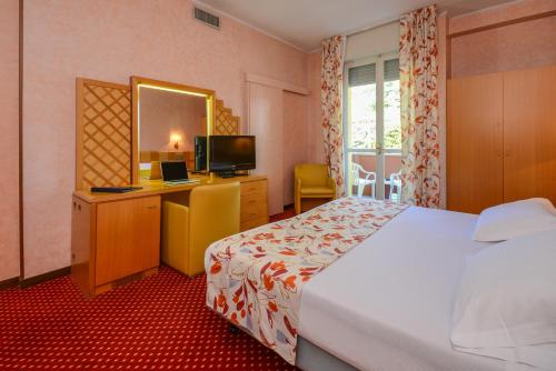 デセンツァーノ・デル・ガルダにあるHotel Olivetoのギャラリーの写真