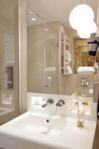 Ένα μπάνιο στο Hotel Elysée Secret