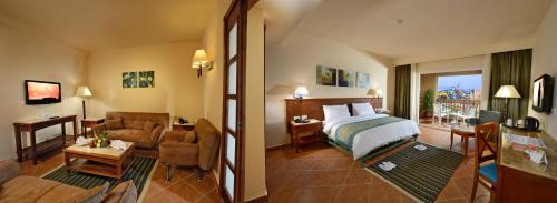 Charmillion Club Aquapark