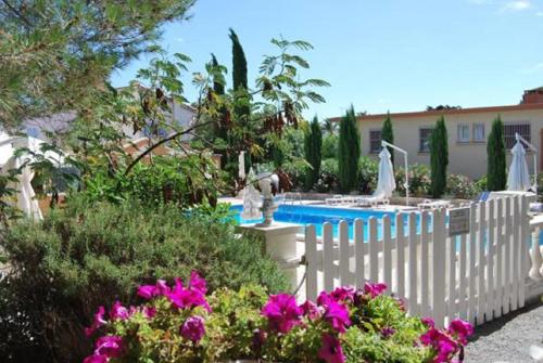 Πισίνα στο ή κοντά στο Chambre d'hôtes La Potinière