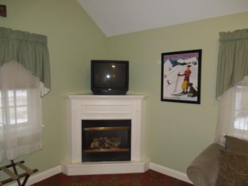 Kearsarge Innにあるテレビまたはエンターテインメントセンター