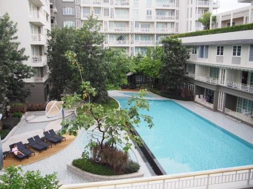 A view of the pool at Autumn Huahin 90/163 or nearby