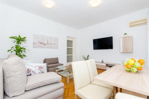 Apartment ''Pomalo''