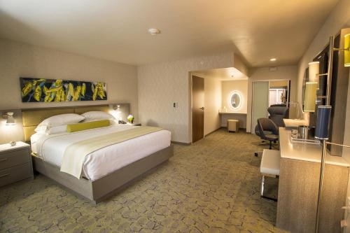 The Fredonia Hotelにあるベッド