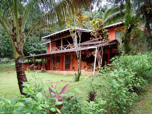 Gallery image of La Laguna del Lagarto Eco-Lodge in Pital