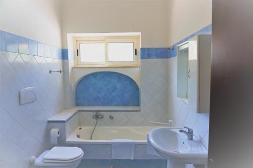 Een badkamer bij Casa Lina