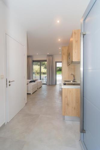 Gallery image of Olivista Hotel in Perdika