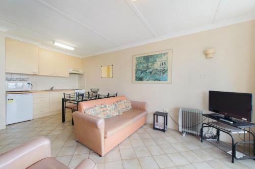 Kuchyň nebo kuchyňský kout v ubytování Ocean Court 8 13 Lord Street