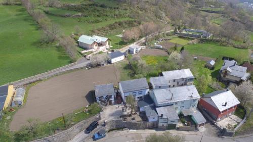 Imagen de la galería de Casa Rural Fuentesil, en Robles de Laciana