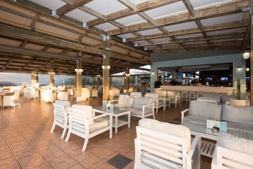 Restaurace v ubytování Mikes Beach Lux