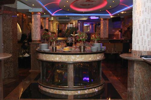 Ο χώρος του lounge ή του μπαρ στο Boutique Hotel Boris Palace & Restaurant